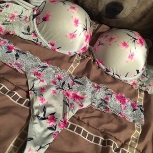 Victoria’s Secret bra and underwear set